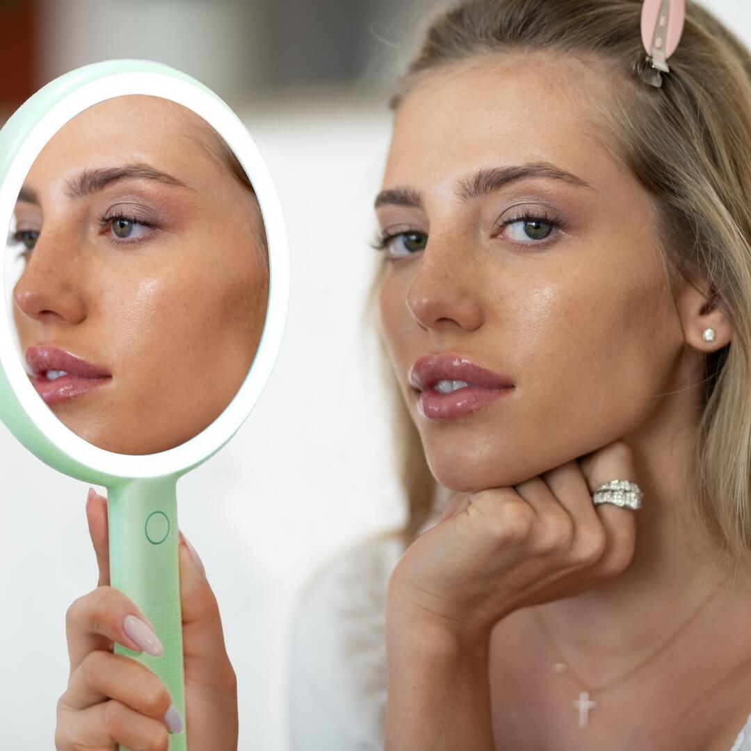 Cami Lighted Handheld Mirror